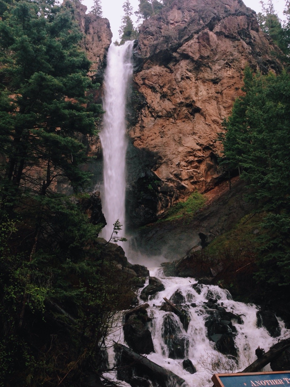 aashleylynnn:  Treasure Falls, Colorado.