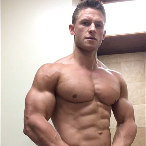 Men that get me hot and hard.