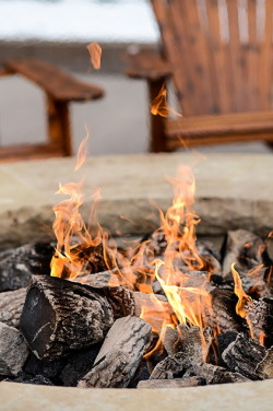 lifeunadorned:  Cabin Patio | More