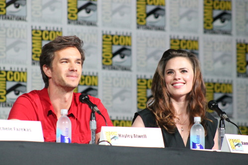 wackierthanacoconut: Comic Con 2015 10th of JulyAgent Carter Panel*Please credit if you use*