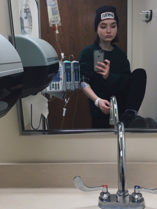 boringangel: these are 6 photos spanning from 2015 to 2018  i was diagnosed with severe crohn’