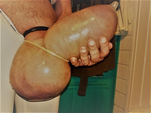 bulgemarc: www.xtube.com/video-watch/tribute-to-bastille-pis-filled-condom-game-34209331