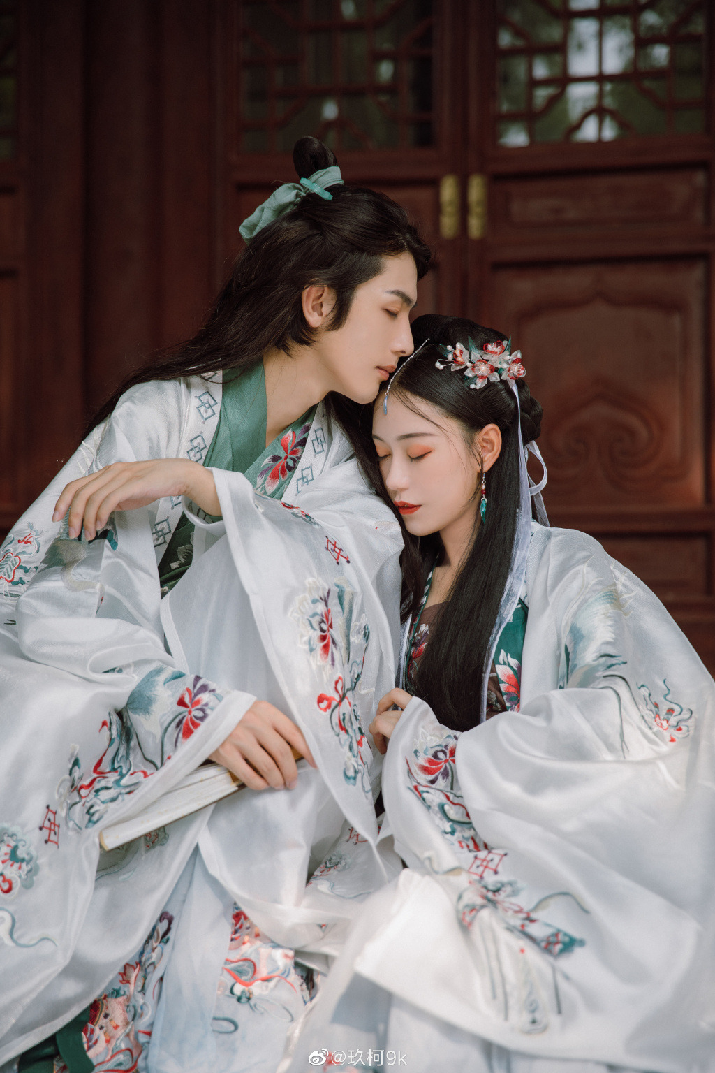 Hello! First off i love you blog. It has a lot of... - my hanfu favorites