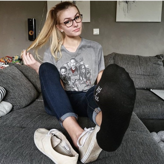 socksandfeet:Take a minute and soak in the beauty of @emmysfeetandsocks from Instagram.