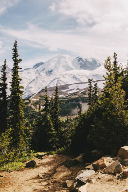 mstrkrftz:  Mount Rainier by Jared Atkins