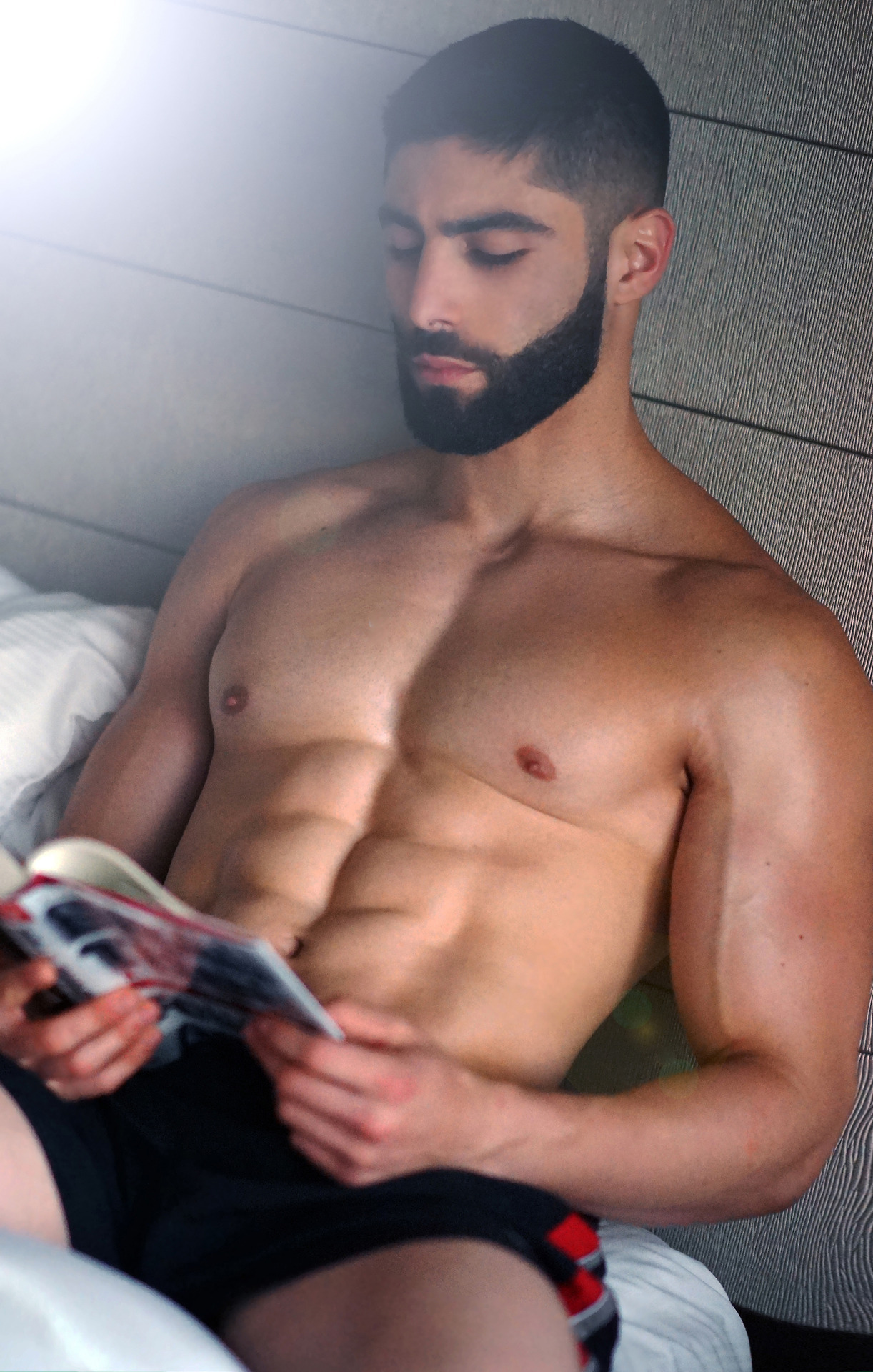 Assad Shalhoub: Modeling and Fitness