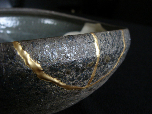 Kintsugi objectsKintsugi (golden joinery) or Kintsukuroi (golden repair) is the Japanese art of repa