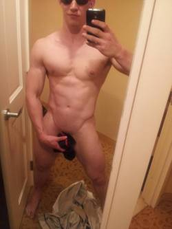 livinglifewithderek:  http://tinyurl.com/kf8827g