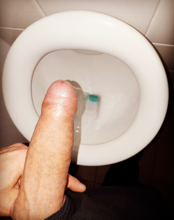 belgiumhornyboy:  Couldn’t take a piss at work… way too horny 💦💦💦