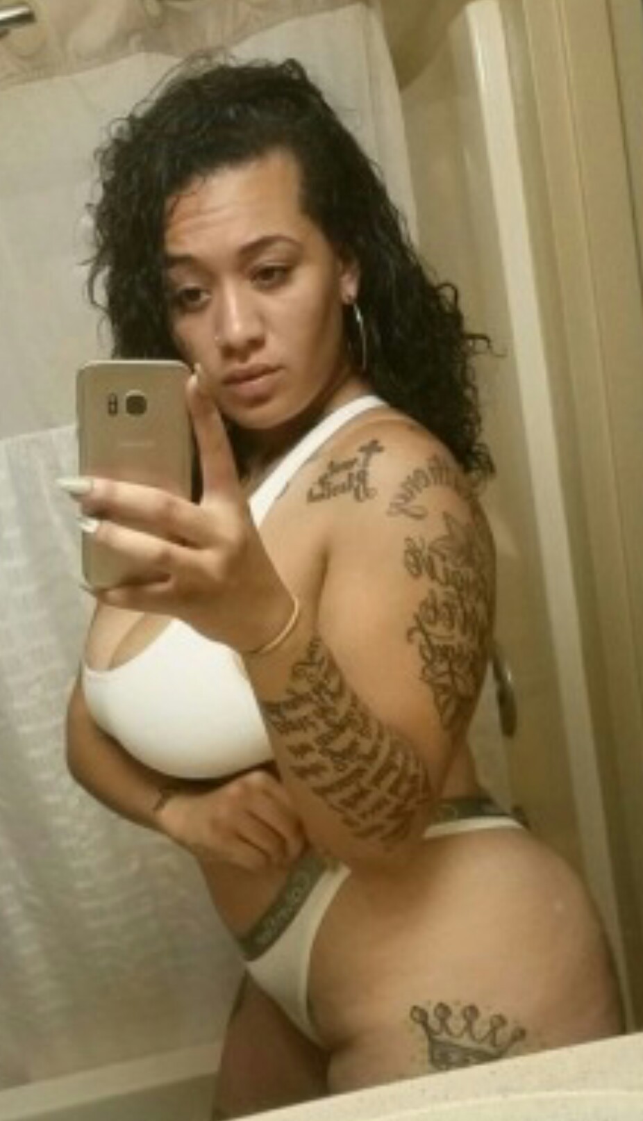 latinasforlife:  🌹 leoloveslatinas 🌹