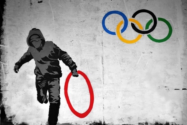 dbvictoria:  The best of the internet’s response to the 5th Olympic ring not opening