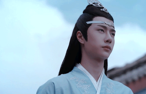 mylastbraincql: “Hanguang-jun is like an elder brother and father to me…” gif req