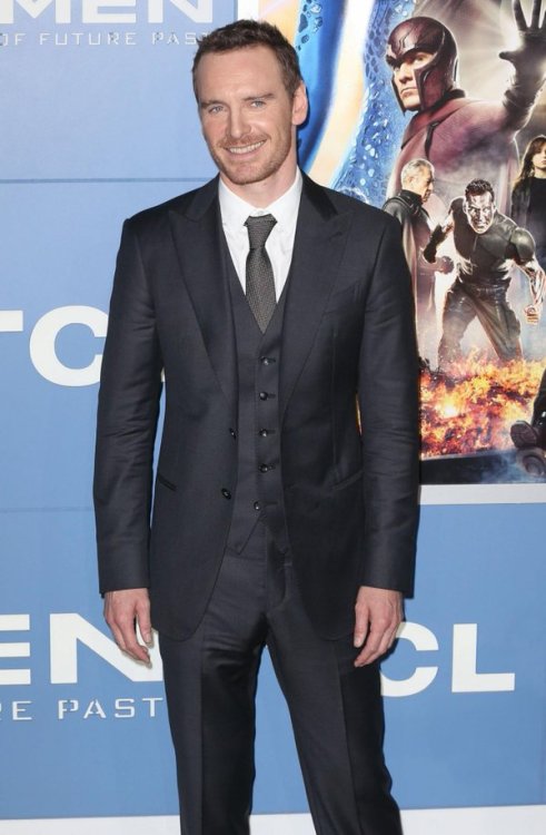 Porn Pics famousmaleexposed:  Michael Fassbender Big