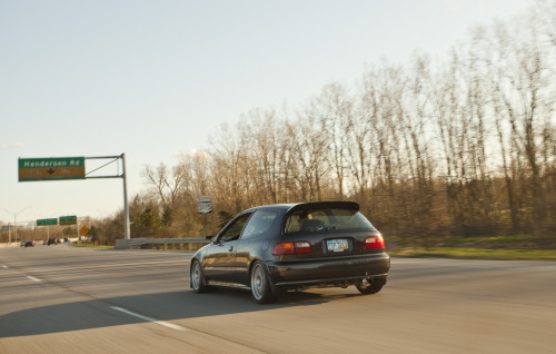 shgfelliphe: Mr. Jeremy Autullo’s Phantom Grey EH2 on TE37s back in 2007.  A timeless look! Photo Cr