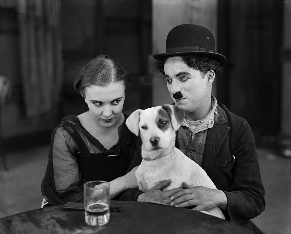 Chaplin-images-videos — Edna Purviance & Charlie Chaplin “A dog's Life”...