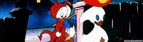 mickeyandcompany:  Everybody make a scene! 