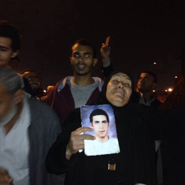 hummustoothpaste:  molkhaya:  Egyptians are back in Tahrir Square protesting Mubarak’s