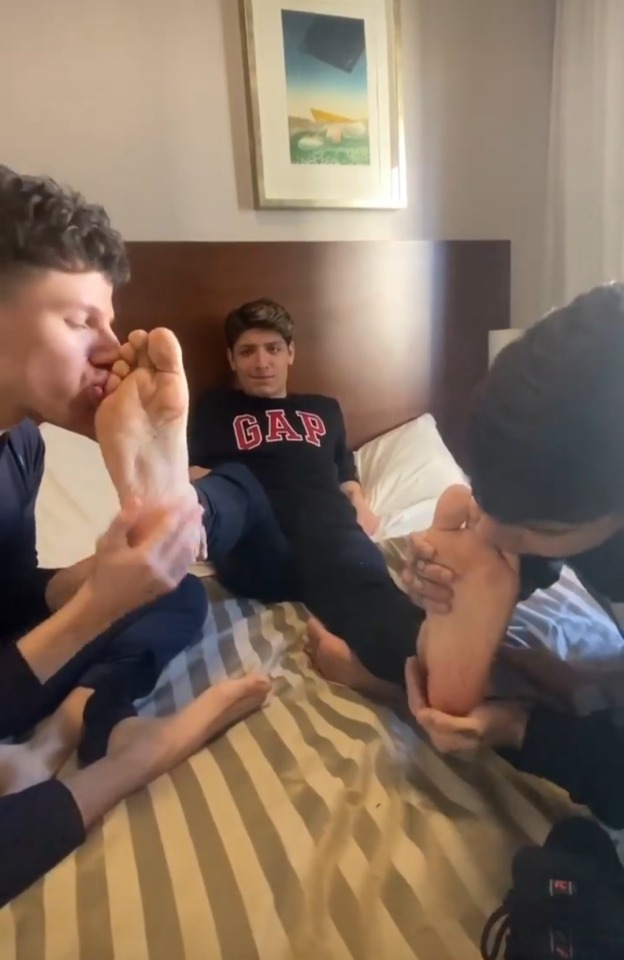 Master feet gay