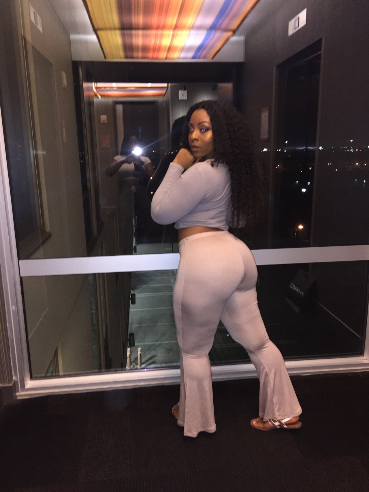 mameikamara:  IG: MameiKamara 