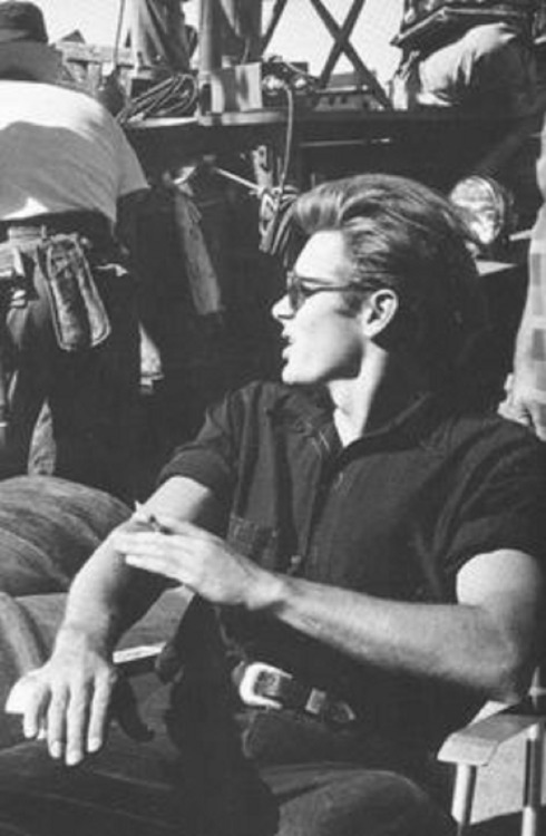 nicedawg: James Dean  possibly on the set for “Giant” (?)