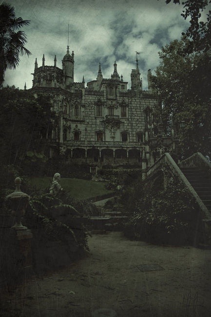 bluepueblo:Ancient Castle, Sintra, Portugal.photo via michelle