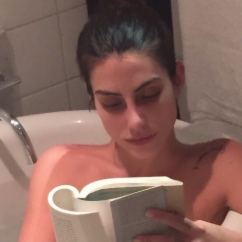 Cléo Pires +if u use or save like or reblog+  cléo is goals, LIKE, LOOK AT HER FACE SH