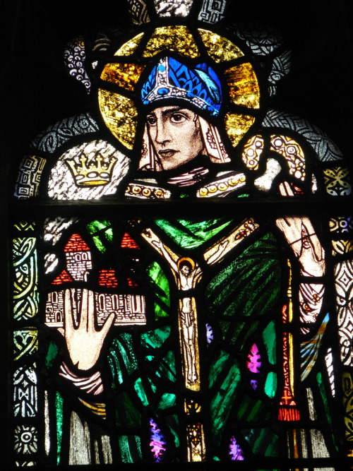 thefallofkain:
“ Harry Clarke, St Enda
how handsome
”