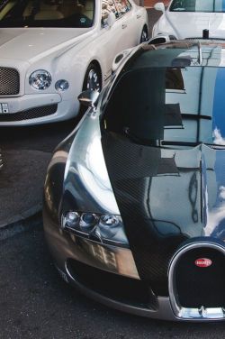newconceptcars:  Bugatti Veyron &amp; Ben