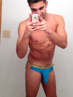 andrewchristian:  Andrew Christian Famous Fan Owen slaying it with his selfies. Look at that smolder… Get your gear at http://www.andrewchristian.com Submit your Famous Fan photos to http://www.andrewchristian.com/index.php/famous-fan.html