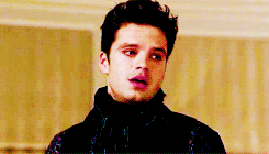 lermanuds:  Sebastian Stan as the Mad Hatter/Jefferson in every episode: 01x17:  ”Hat