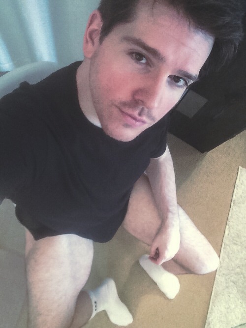 x1randevbprsiq29g4n:  Oh, yeah, this dude is infinitely marriageable.