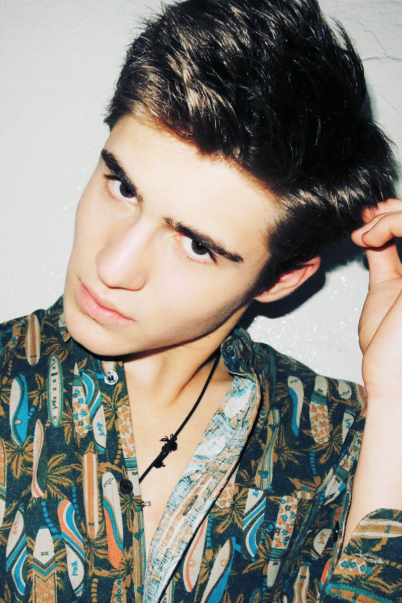 richporn:  those-cute-boys:  strangeforeignbeauty:  Dylan Labelle  Cütè Bøyś