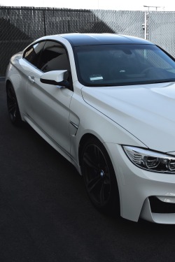 vistale:  BMW M4 | via 