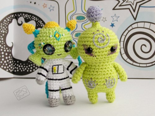 ann-the-amigurumer:Just some more photos with my aliens :)