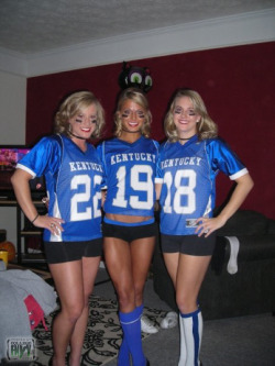 shesgotschoolspirit:  kentucky wildcats  More like Kentucky pussycats