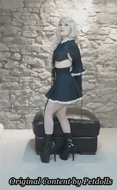 petdolls:  Here she comes again ! This time it’s a full length armbinder, with