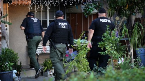 What Are My Rights During an ICE Raid?1. Don’t Open the Door — ICE can’t enter your home without a w