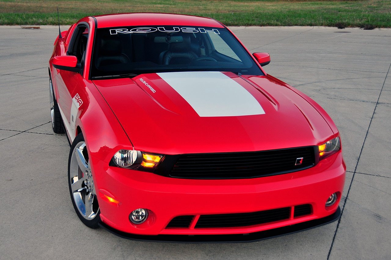 fuckyeahfordmustangs:  americanclassicmusclecars:  Muscle Cars…  Roush 5XR  Ford