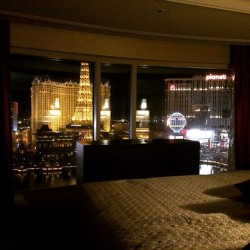 meanwhileinvegas:by alshammari_u http://ift.tt/1CnWnZ7