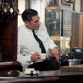 kinghardy:  Tom Hardy as ‘Reggie’ in Legend (2015)