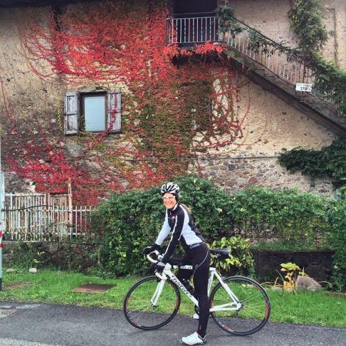 pedalitout: Saturday morning ride, #fall #colors #cycling #bici #bikeride #bike #womenscycling #outs