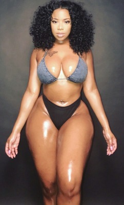 nastynate2353:  God took his sweet time making this black &amp; beautiful woman. 😋😍😩