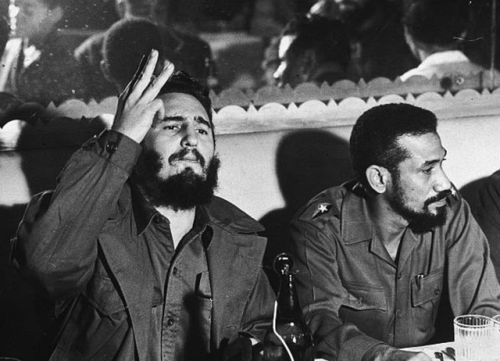 twixnmix: Fidel Castro at the Hotel Theresa in Harlem, September 1960.After Malcolm X helped arrange