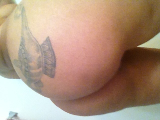 mzfiesty32:  More ass