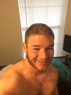 dylanprogress:Sometimes you just gotta smile..