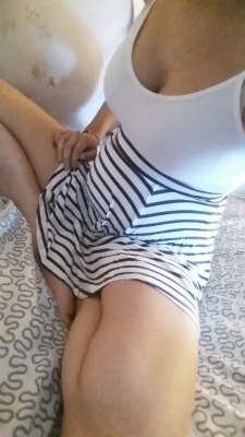 lushxsgirl:  just wanted to show off my favorite skirt, among other things…