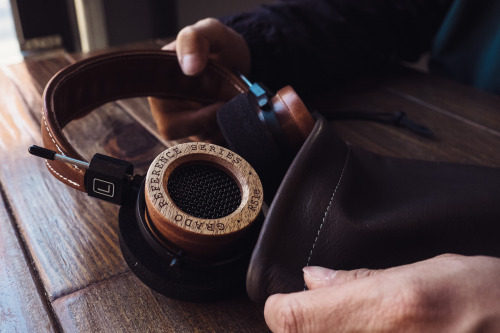 gradolabs:The mahogany RS1e with This is Ground leather Tomo