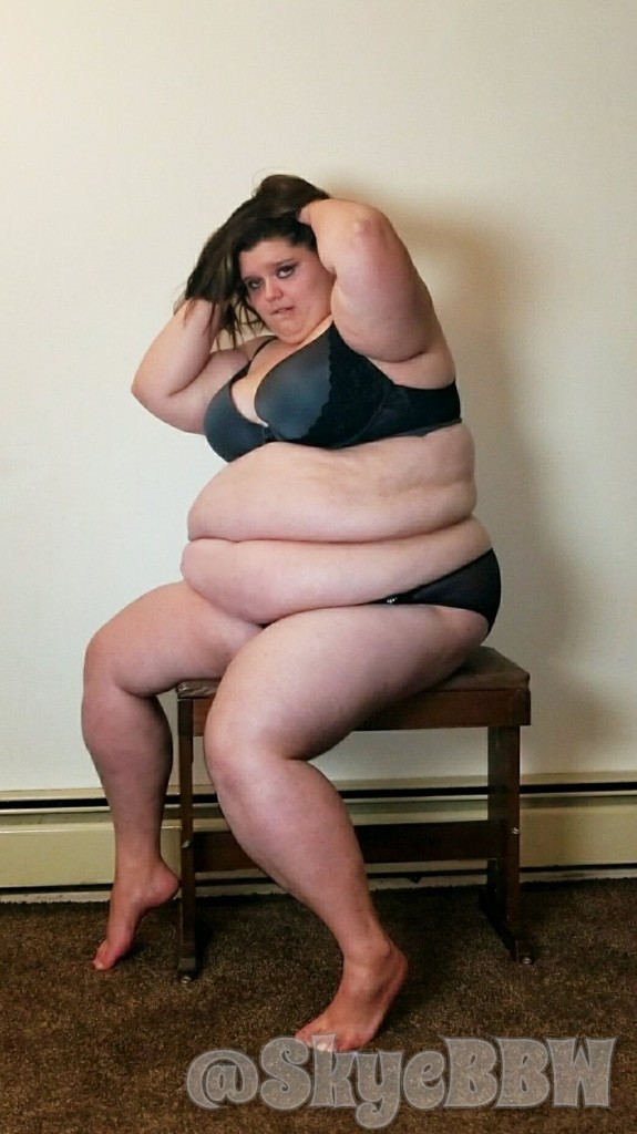 skyebbw:#BBW #porn #fat #proud #chubby #naughty #cute #Midwest #shareit #biglove
