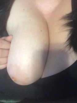 lucydicklove:  I want some hickies on my boobs  I would love