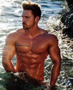 malecelebritys:  Joss Mooney